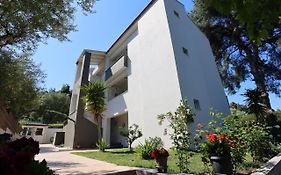 Avra Studios